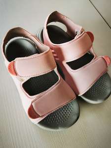 Легкие сандали Adidas 27 и 28р