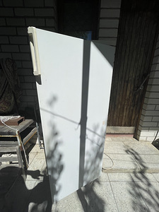 Холодильник (1 фото из 3)