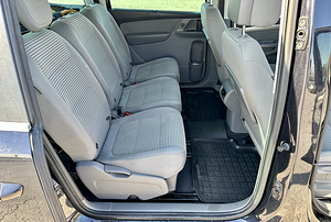 Seat Alhambra (11 foto / 12)