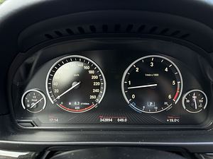 BMW 530 (11 фото из 12)