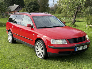 Volkswagen Passat 1.9 81kw (1 foto / 13)