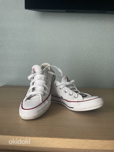 Converse tossud