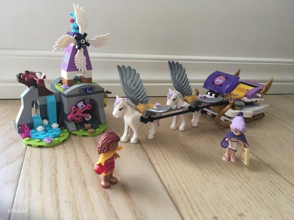 LEGO Elves 41077 Aira's Pegasus Sleigh + подарок (фото #5)