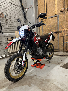 Honda CRF 250 Enduro Supermoto Dualsport (2 foto / 6)