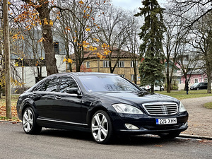 Mercedes-Benz S500 Long 4-matic Designo (1 foto / 13)