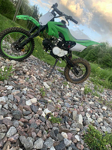 Kawasaki 125cc (1 foto / 3)