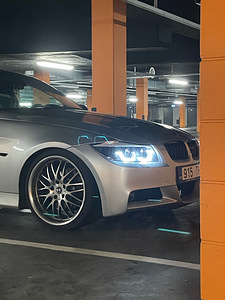 BMW E90 330XI (2 foto / 7)