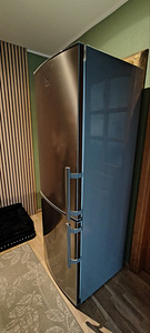 Холодильник ELECTROLUX (1 фото из 6)