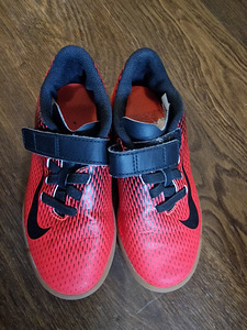 Nike Junior кроссовки для футбола 31.5