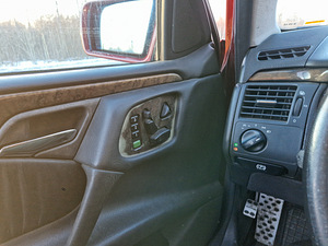 Запасные части W210 E300 (8 фото из 10)