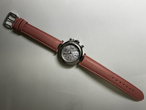 Копия часов Cartier (5 фото из 5)