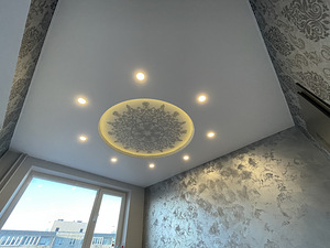 Натяжные потолки и LED освещение (4 фото из 10)