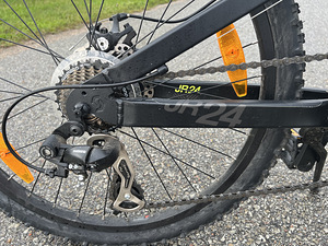 Велосипед Scott Voltage JR 24 Disc (5 фото из 10)