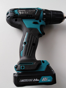 Makita akutrell DF333D uus kasutamata 10,8v (2 foto / 2)