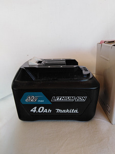 Аккумулятор Макита BL1041B 12В (2 фото из 3)