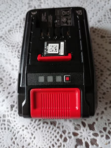 Einhell aku 18v 2,5ah (2 foto / 2)