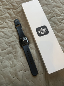 Apple Watch 2022 SE 40mm + cellular (3 foto / 3)