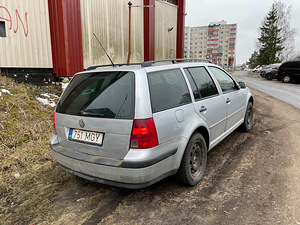 Volkswagen golf (3 foto / 7)