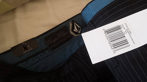 Volcom Püksid 34/34 Uued (2 foto / 3)