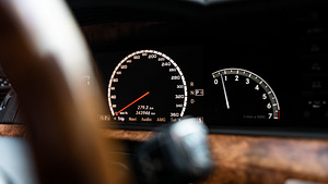 Mercedes-Benz S 500 AMG Facelift 5.5 V8 285kW (10 foto / 14)
