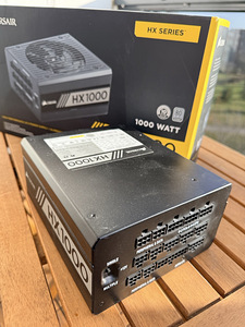 Блок питания Corsair HX1000 Platinum 1000W (2 фото из 4)