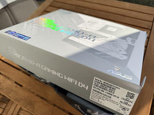 ASUS z690 Strix D4 WiFi + Intel 12900k (weak IMC) (3 foto / 5)