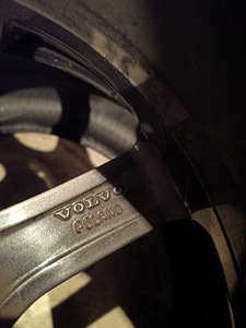 Volvo veljed 18" (9 foto / 10)
