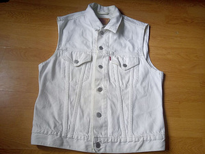 Levis vest r. L (1 foto / 5)