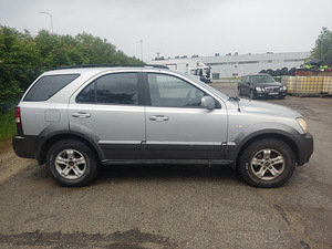Kia sorento 2.5 103kw 2005 (5 foto / 9)