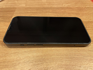 Apple iPhone 13, Black, 128GB (3 foto / 3)