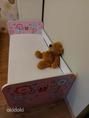 Детская кровать и шкаф для одежды (фото #2)
