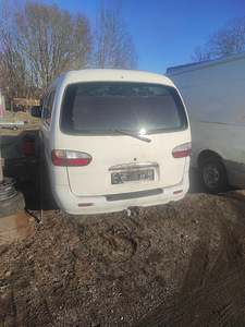 Hyundai h1 (2 foto / 2)
