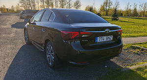 Toyota Avensis Active Plus 2.0 112kW (5 foto / 15)