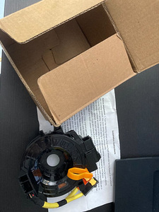 Toyota Prius 04-09 spiraalkaabel (clock spring) (3 foto / 3)