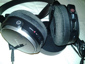 Kõrvaklappid Sony MDR RF810R (2 foto / 3)