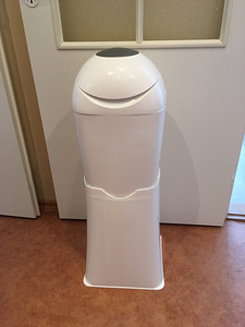Tommee Tippee sangenic mähkmekonteiner (3 foto / 3)