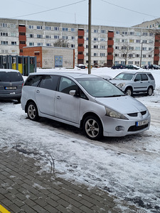 MITSUBISHI Crandis (1 foto / 9)