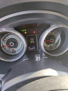 Mitsubishi Pajero 4 (6 foto / 15)