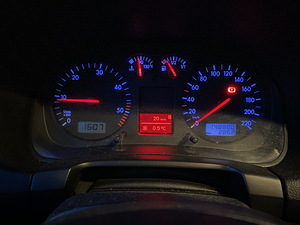 VW Bora 1.9TDI 66kw (4 foto / 7)