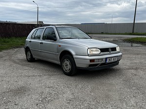VW Golf 1.9SDI 47kw (2 foto / 7)
