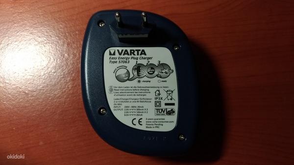 Зарядное устройство NiMH AAA, AA и 9V Varta (фото #2)