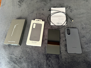 Samsung Galaxy S25 Edge 12/256 GB (4 foto / 4)