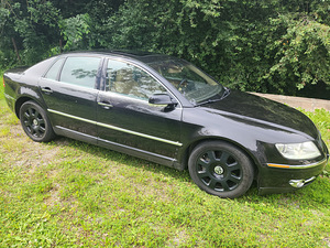 Volkswagen Phaeton (15 foto / 15)