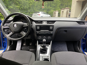 Skoda Octavia (7 фото из 7)