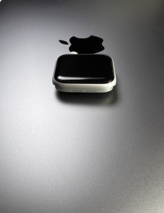 Apple Watch Series 6 40mm Aluminium Silver BH89% (3 foto / 8)