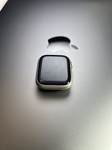 Apple Watch Series 8 GPS + LTE 41mm Starlight Aluminum BH100 (7 foto / 9)