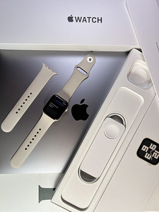 Apple Watch SE Gen.2 GPS 40mm Starlight Aluminum BH100% (2 foto / 8)
