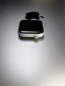 Apple Watch Series 4 GPS 40mm Silver Aluminium BH92% (5 foto / 7)