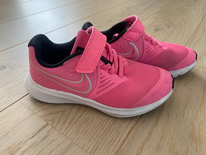 Jalatsid Nike 28 (1 foto / 5)
