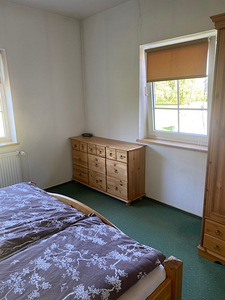 Magamistoas puitmööbli komplekt (2 foto / 5)